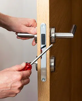 Fort Worth Locksmith And Security Fort Worth, TX 972-810-6790 - 9a-New-Locks-Installation